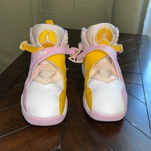 Girl’s Air Jordan 8 Artic Punch